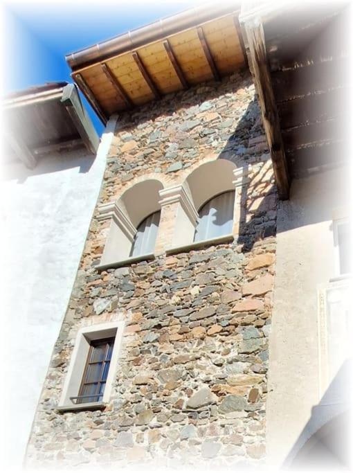 Antica Torre Del Castello Casa Ceresiana Villa Carabietta Екстериор снимка